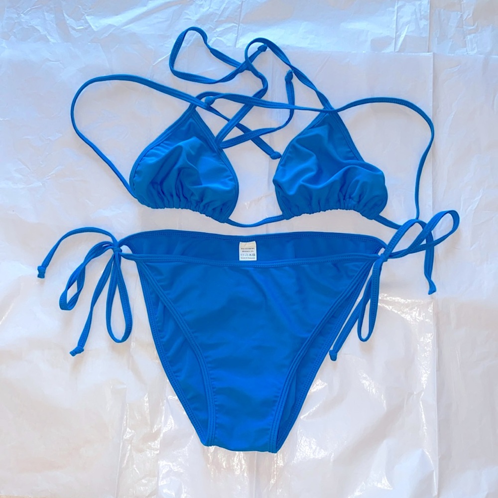 Medium bright blue string bikini w/pockets for pads if desired FromThailand